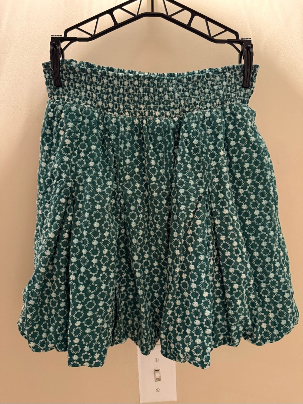 Buru Green and White Floral Smocked Mini Flare Bubble Skirt M Embroidered - Picture 6 of 9